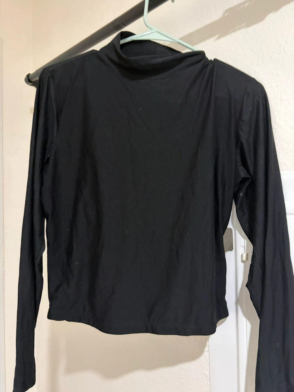 Wild Fable Turtleneck Undershirt Size L